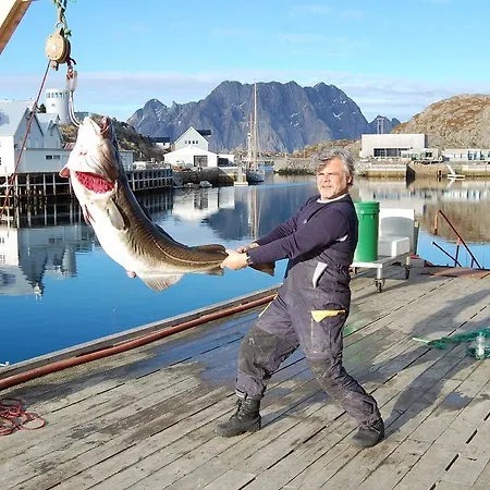 Skrova Lofoten Fishing Center Гостевой дом *